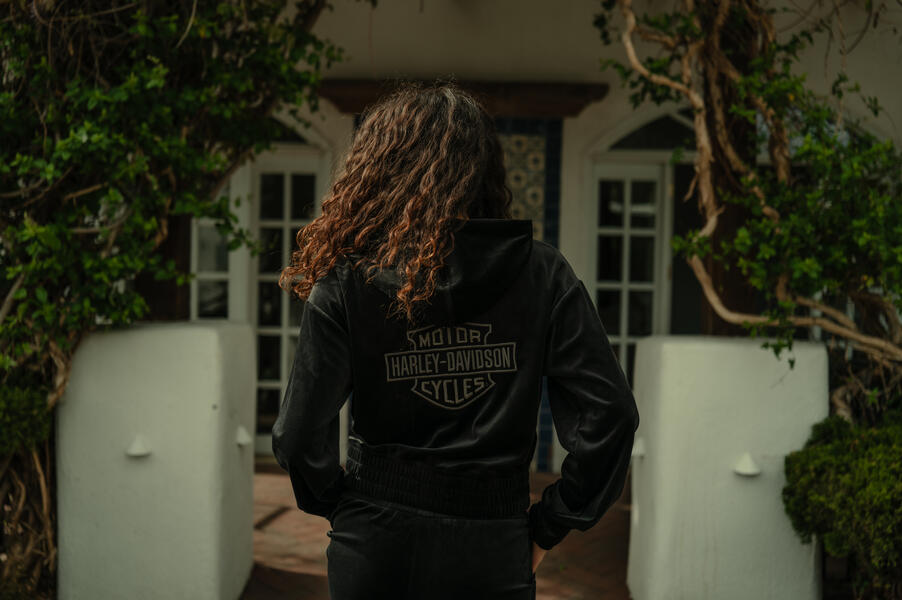 Sweat à capuche zippé en velours - Harley Black – Image 3